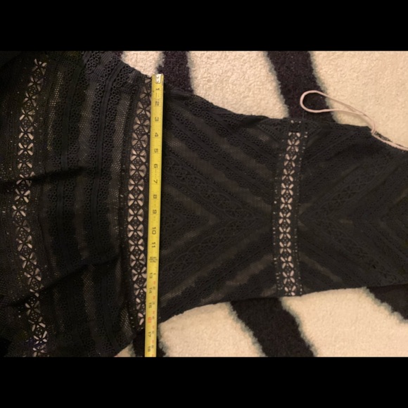 Alice and Olivia Azita Black Dress - like new - Picture 5 of 6